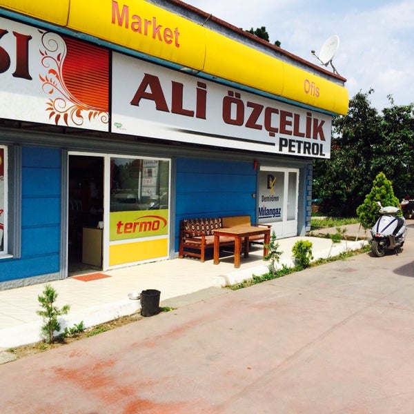 Photo prise au Tarihi Muşta Lokantası par Ali Ö. le6/30/2014