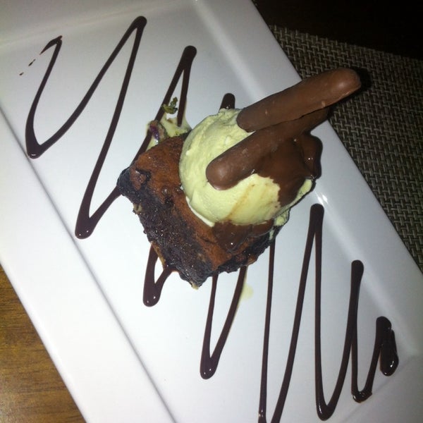 4/27/2014 tarihinde Luisa M.ziyaretçi tarafından Makanudo Restaurante'de çekilen fotoğraf