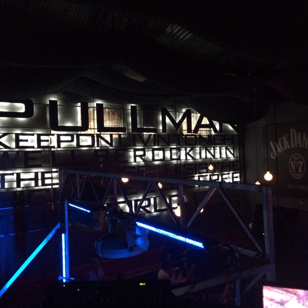 รูปภาพถ่ายที่ Pullman Danceteria &amp; Stage โดย Brenda S. เมื่อ 2/7/2015