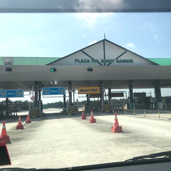 Photos At Plaza Tol Bukit Gambir 1 Tip From 2151 Visitors
