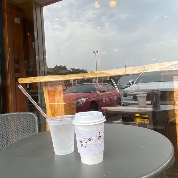 Common Grounds Café in Hamden