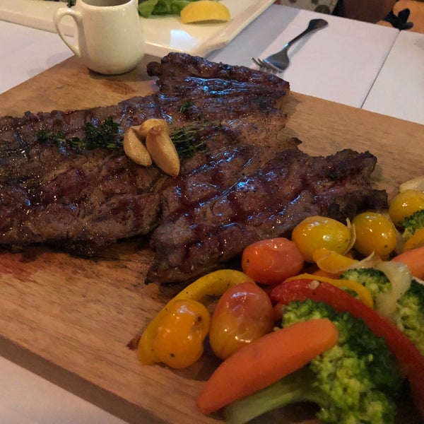 Lucky Bo Cafe Steakhouse In Bukit Bandaraya