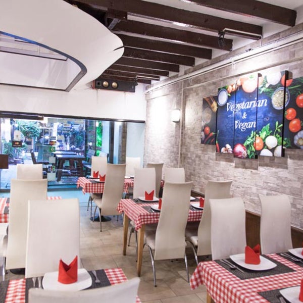 7/16/2018 tarihinde Ranveer S.ziyaretçi tarafından Govinda Italian Restaurant &amp; Pizzeria'de çekilen fotoğraf