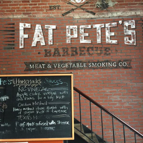 Photo prise au Fat Pete&#39;s Barbecue par Joe W. le4/25/2015