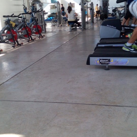 Gym Universidad Modelo - Mérida, Yucatán