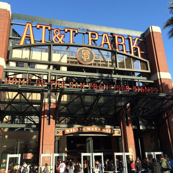 Photo taken at Oracle Park by Flora Z. on 5/9/2015