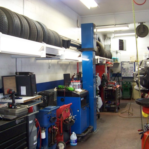 Photo taken at Scarsdale Auto Repair by Scarsdale Auto Repair on 4/28/2014