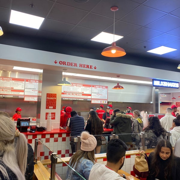 Photo taken at Five Guys by Mohammed A. on 10/16/2021