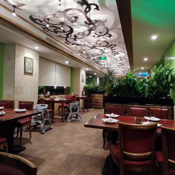 1/17/2024 tarihinde Sohaib Zia K.ziyaretçi tarafından Khayal Restaurant'de çekilen fotoğraf