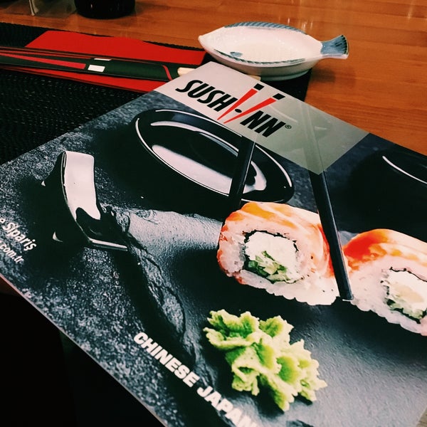 8/24/2018에 Begüm E.님이 Sushi Inn에서 찍은 사진