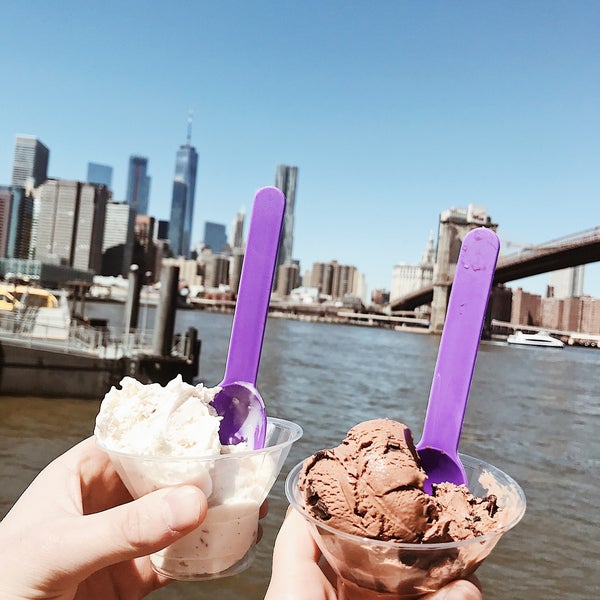 Foto tirada no(a) Brooklyn Ice Cream Factory por Lauren em 3/31/2018