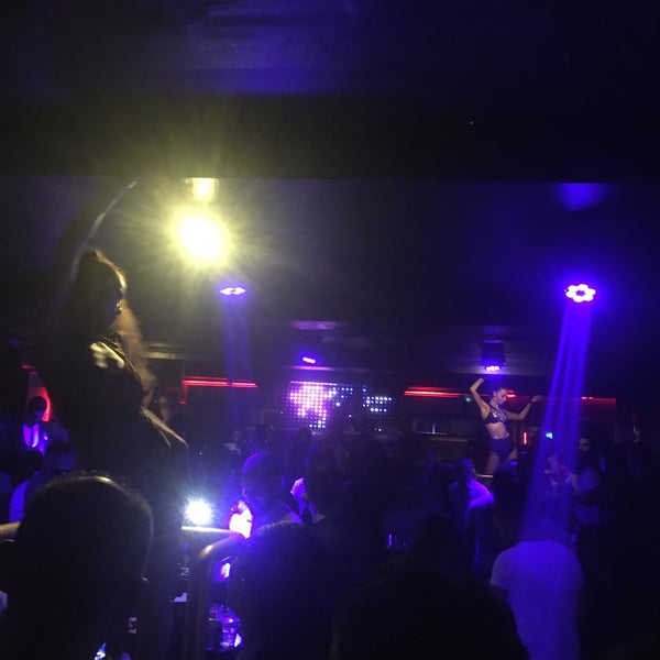 Photo prise au CLUBIQ par Sevgi Yagmur Tekin le11/16/2019