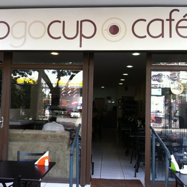 Foto tirada no(a) To Go Cup Café &amp; Bistrô por Marlova O. em 4/11/2013