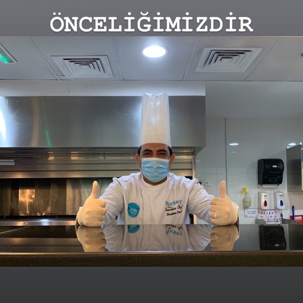 Foto scattata a Deniz Restaurant &amp; Cafe da İbrahim Ö. il 5/3/2020