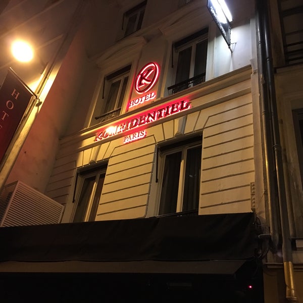 Foto diambil di Hôtel Konfidentiel oleh Евгений Н. pada 4/16/2016