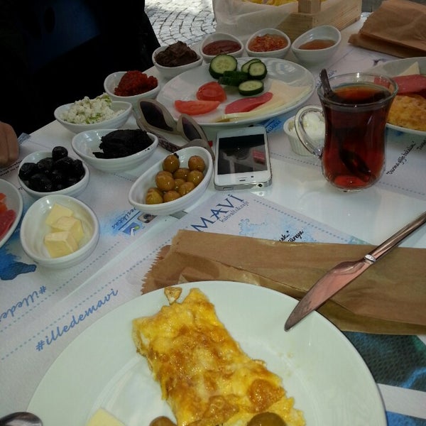 4/11/2015にNuri C.がMavi Kahvaltı &amp; Cafeで撮った写真