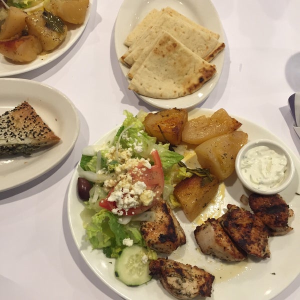 Authentic and delicious Greek food, but painfully slow service. Still worth it. 🇬🇷TIP: Roasted Potatoes, Spanakopita & Tzatziki Sauce are the best. Chicken Souvlaki was juicy.