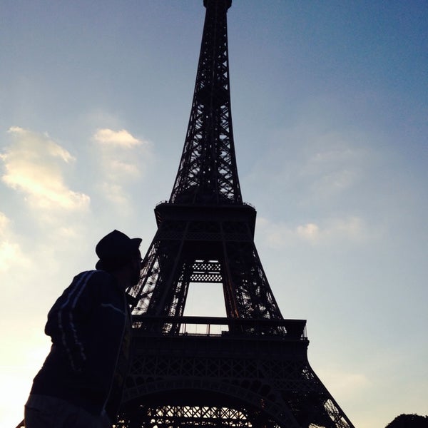 5/15/2014 tarihinde Enis Q.ziyaretçi tarafından Hôtel Eiffel Seine Paris'de çekilen fotoğraf