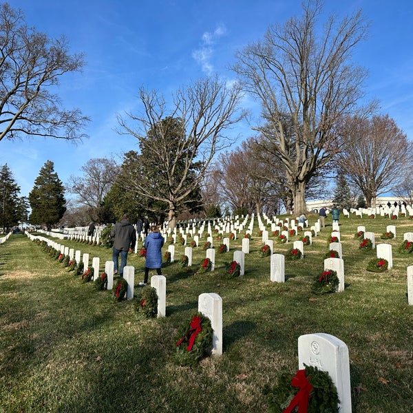 Foto tomada en Arlington National Cemetery  por Heather el 12/16/2023