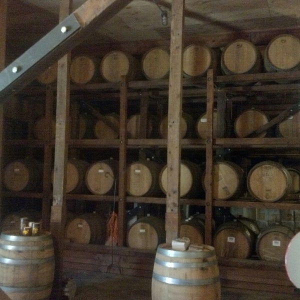 Foto diambil di Prager Winery &amp; Port Works oleh Keri C. pada 2/16/2013