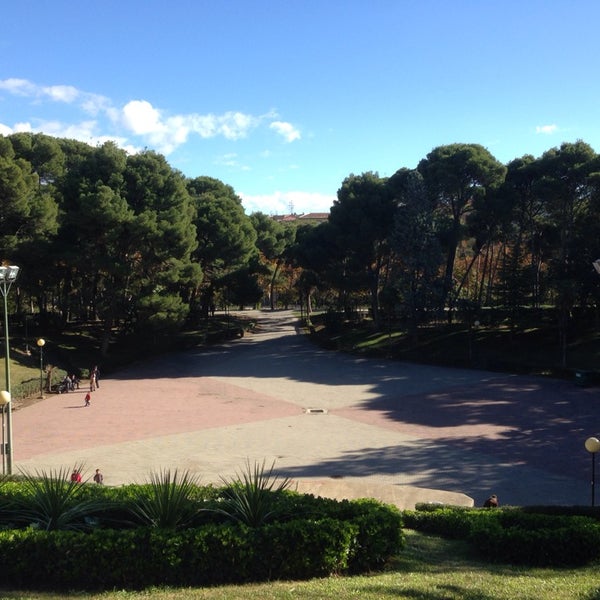 caos Rebajar Monje Jardin De Invierno - Park in Zaragoza