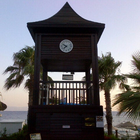 Latanya Beach Resort Otel