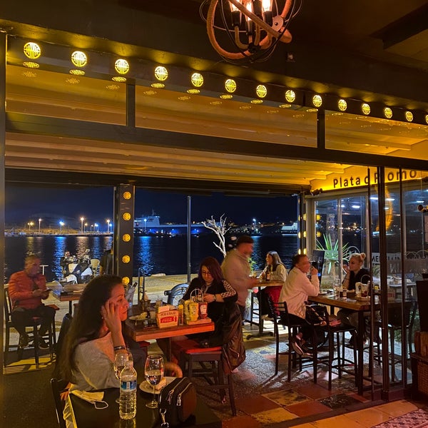 รูปภาพถ่ายที่ Medellin Lounge Bar โดย Oktay เมื่อ 10/27/2020
