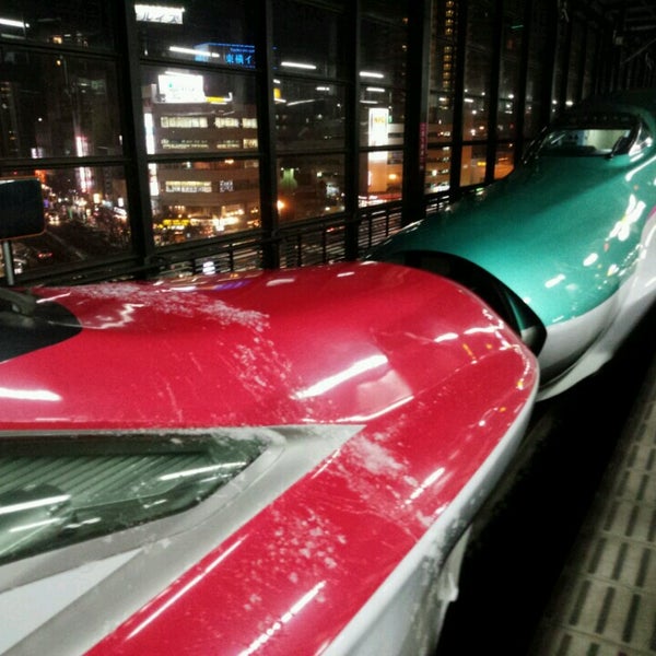 Photos At はやぶさ こまち連結場所 Platform In 盛岡市