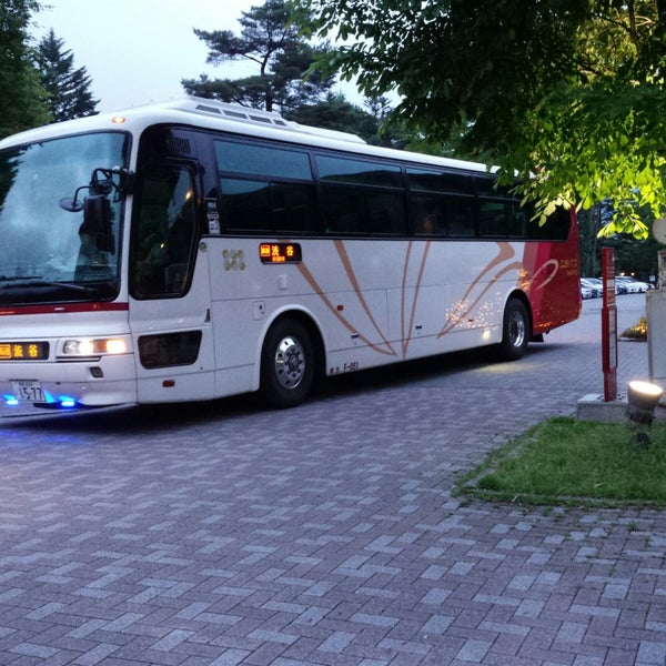 Fotos En 東急ハーヴェストクラブ旧軽井沢バス停 高速バス 29 Visitantes