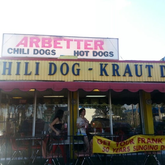 11/11/2012 tarihinde Deryl S.ziyaretçi tarafından Arbetter&#39;s Hot Dogs'de çekilen fotoğraf