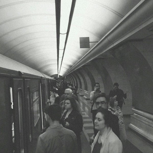 День победы метро