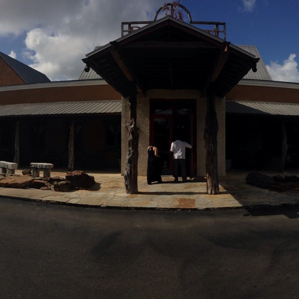 7/12/2015 tarihinde Gus S.ziyaretçi tarafından Rio Ranch Restaurant'de çekilen fotoğraf