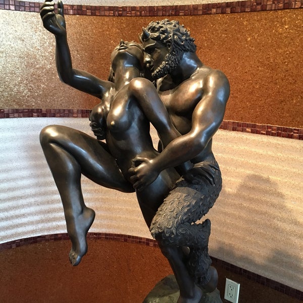 1/7/2017에 Viki R.님이 World Erotic Art Museum에서 찍은 사진