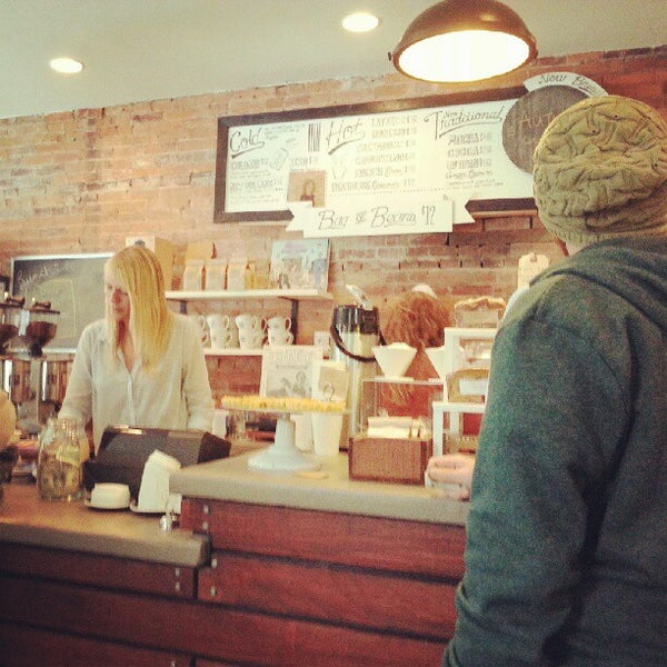 Foto tirada no(a) Cornerstone Coffeehouse por Dave C. em 10/8/2012