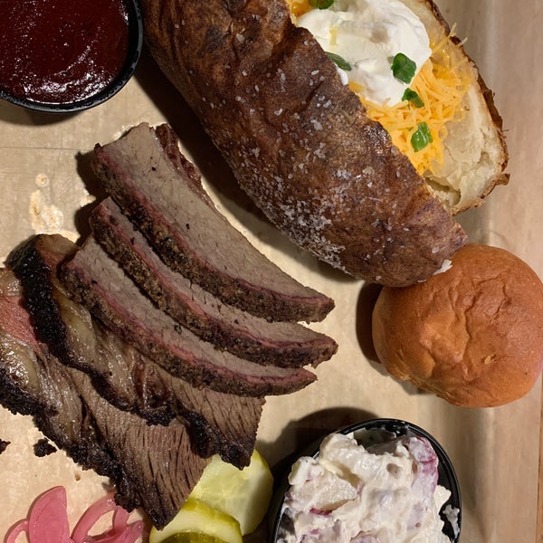 Foto diambil di Timberloft BBQ &amp; Restaurant oleh Brian D. pada 10/30/2019