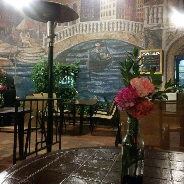 9/23/2014にLADYELLE5がThe Pizza Place &amp; Garden Cafeで撮った写真