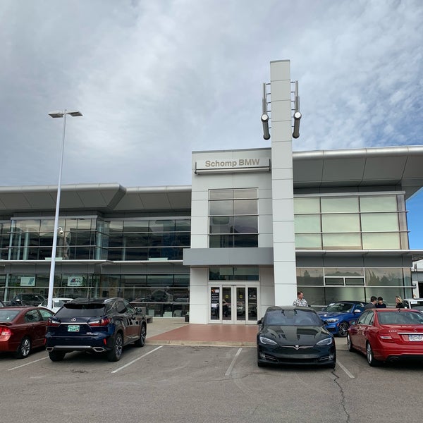 Schomp BMW Car Dealership in Highlands Ranch