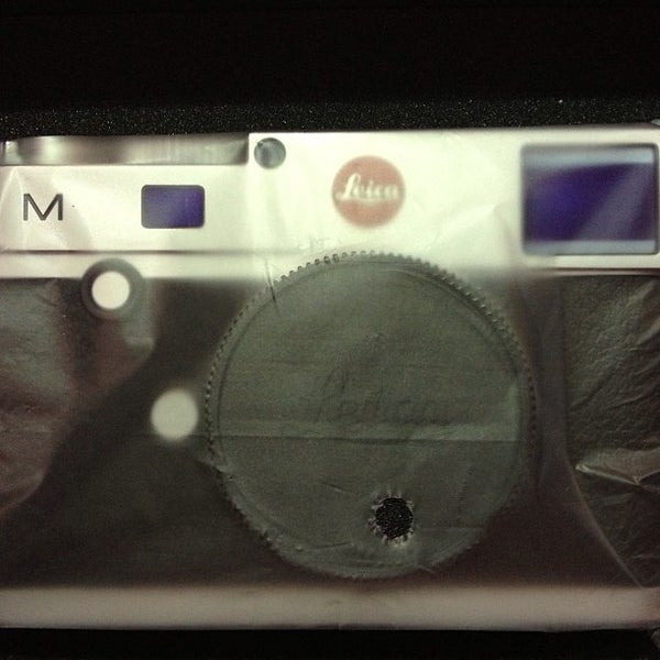 รูปภาพถ่ายที่ Leica Store โดย Christopher C. เมื่อ 3/28/2013