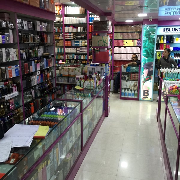 New Beauty Centre Bandra West Mumbai, Mahārāshtra