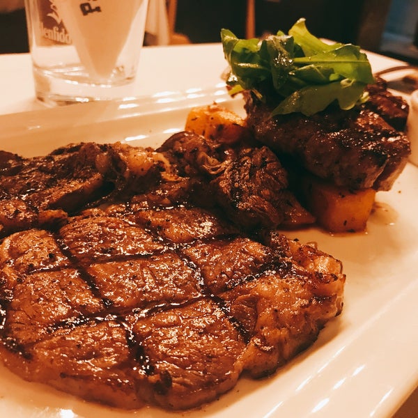 Beef Platter. It’s really juicy! Taste really good! 🤤🤤