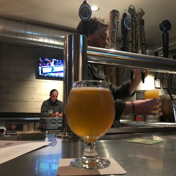 Photo taken at Diving Dog Brewhouse by Eastbay_Paul on 2/27/2018