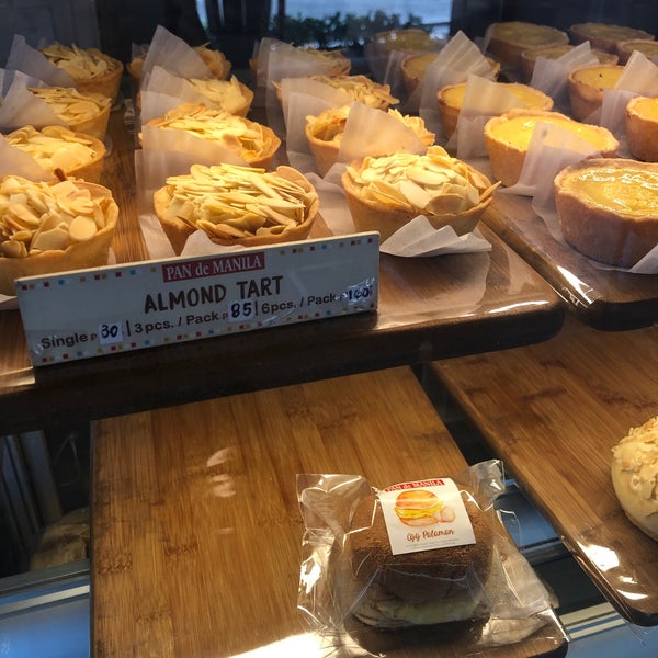 Pan de Manila Bakery in Mandaluyong District 2