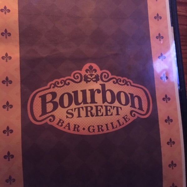 Foto tirada no(a) Bourbon Street Bar &amp; Grille por Megan B. em 8/20/2017