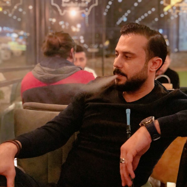 Foto diambil di Hurda Cafe Bistro&amp;Nargile oleh Ali Ç. pada 3/13/2020