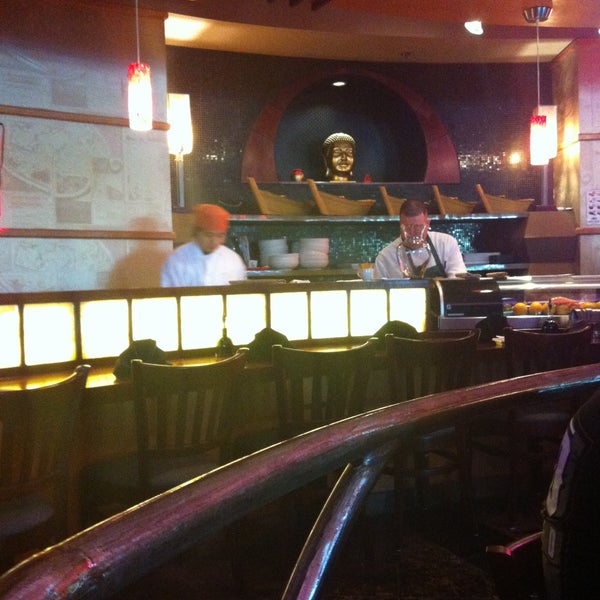 5/17/2013에 Chri$ C.님이 Umi Sushi Bar &amp; Grill에서 찍은 사진