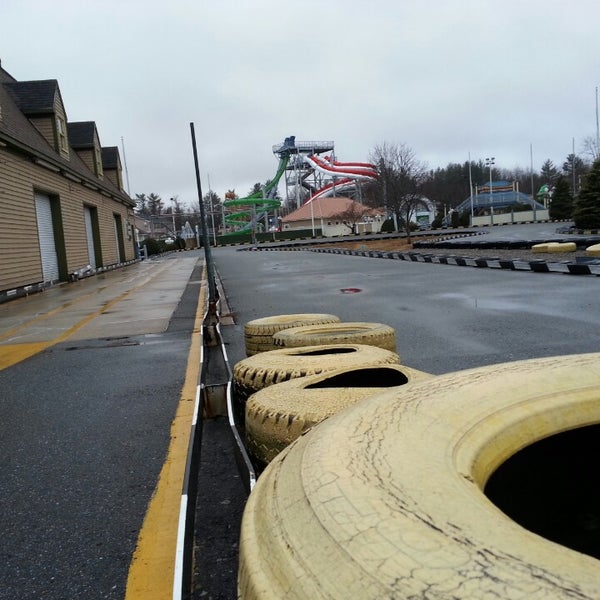 Photo taken at Funtown Splashtown USA by Willie E. on 4/1/2013