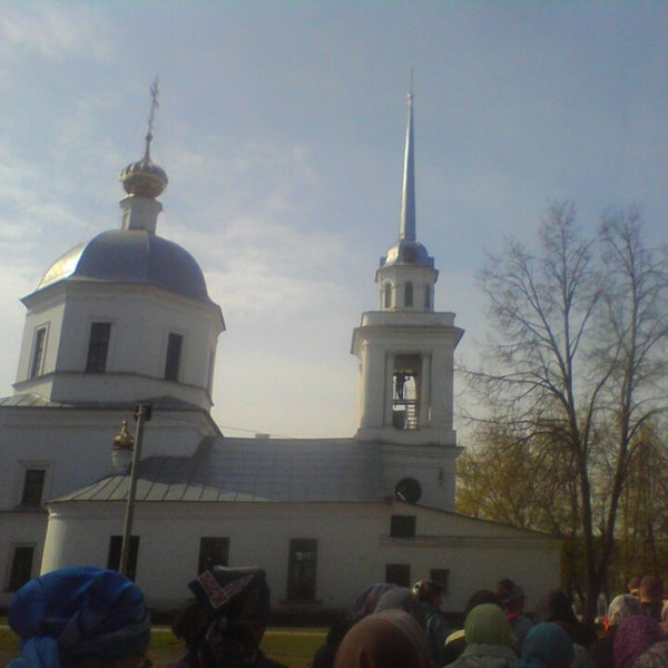 Храм Воскресения Христова в Орлецах Псков