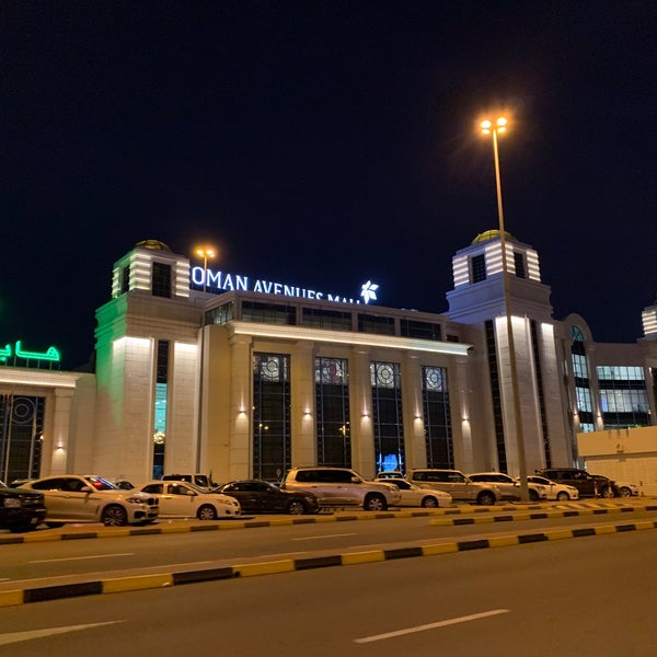 Foto tirada no(a) Oman Avenues Mall por Sophia L S. em 12/30/2019