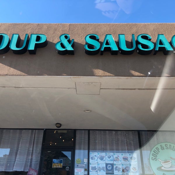 Foto tomada en Soup &amp; Sausage Bistro  por Mary Ellen R. el 9/5/2022