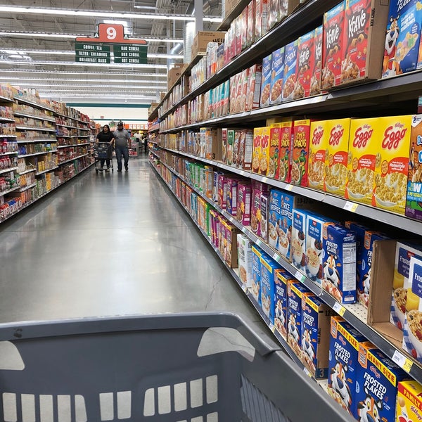 WinCo Foods 4602 W Florida Ave